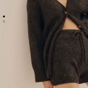 NWT, ZARA M-L KNIT SHORTS, M-L